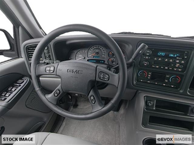 GMC Yukon 2003 photo 3