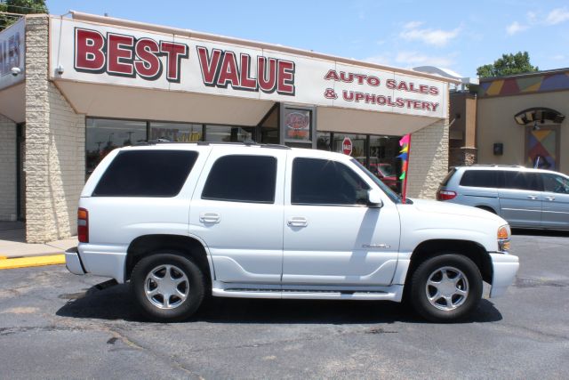 GMC Yukon 2003 photo 4