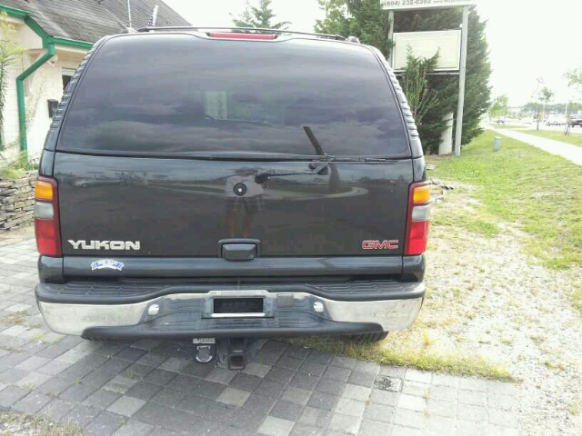 GMC Yukon 2003 photo 4