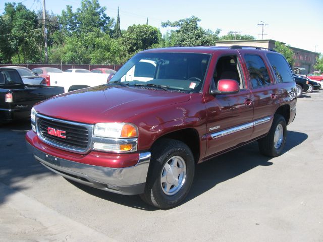 GMC Yukon 2003 photo 3