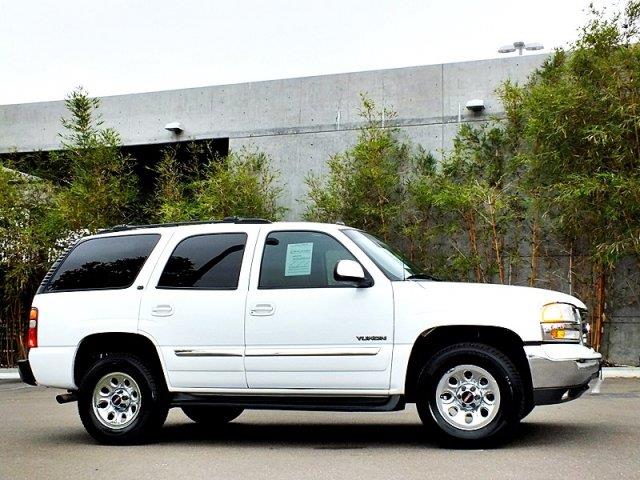 GMC Yukon 2003 photo 3