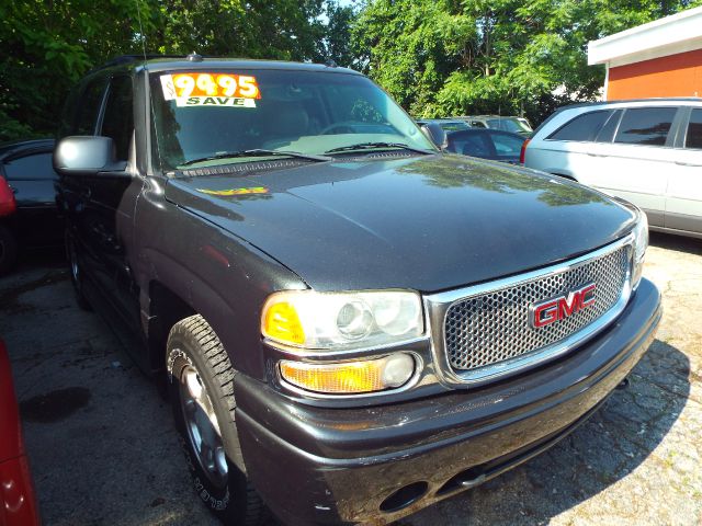 GMC Yukon 2003 photo 1