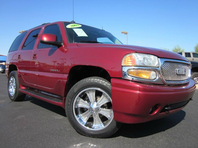 GMC Yukon 2003 photo 4