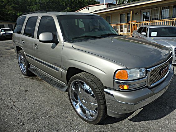 GMC Yukon 2003 photo 3