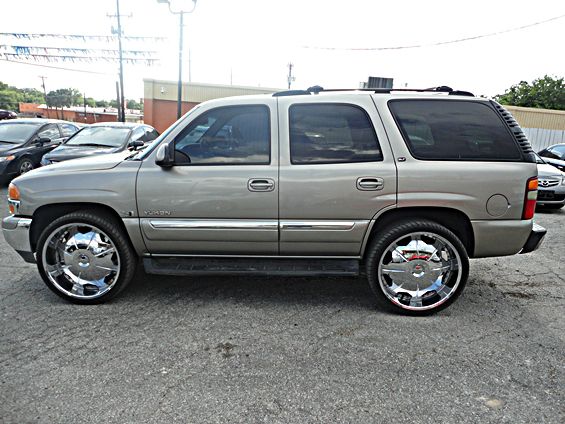 GMC Yukon 2003 photo 4