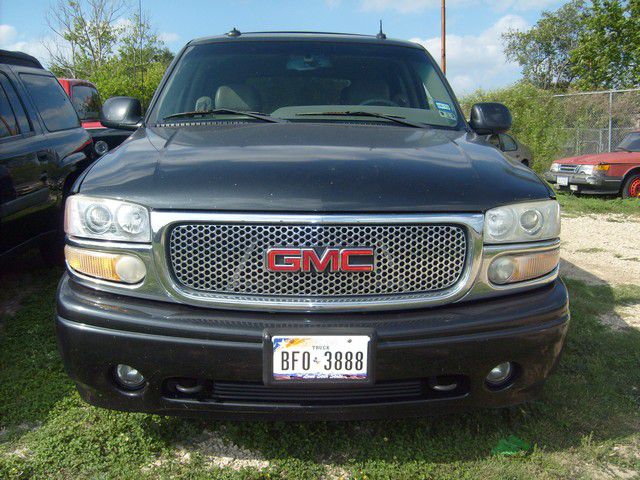 GMC Yukon 2003 photo 14