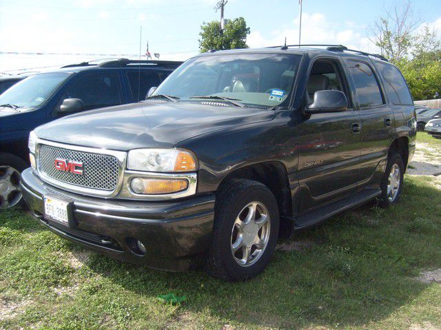 GMC Yukon 2003 photo 17