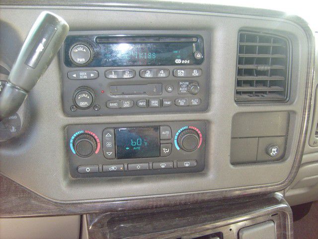 GMC Yukon 2003 photo 21