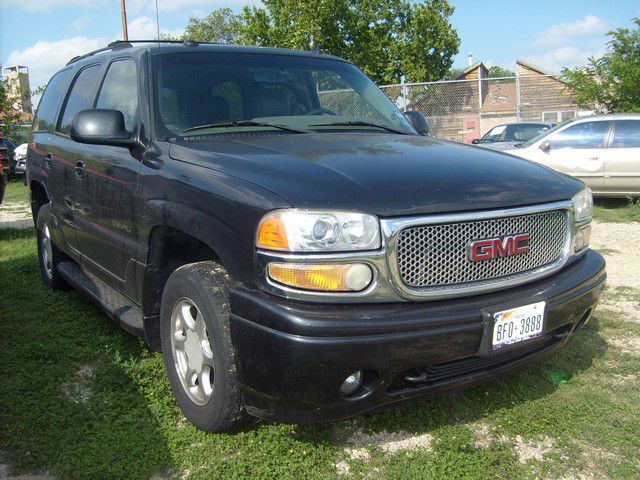 GMC Yukon 2003 photo 24