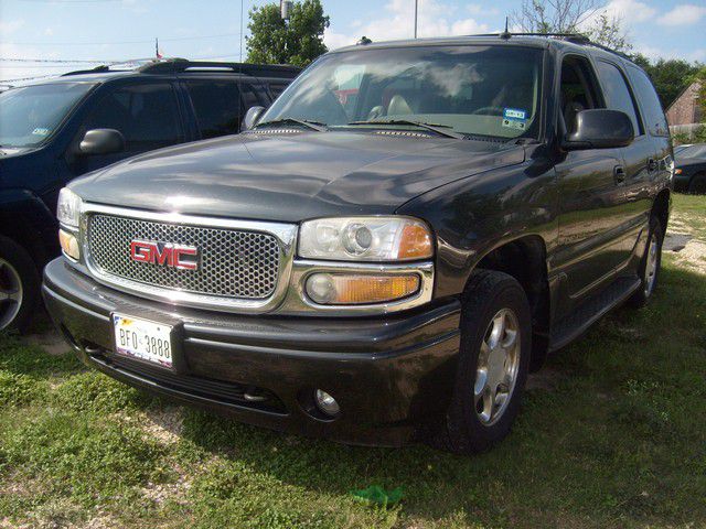 GMC Yukon 2003 photo 8