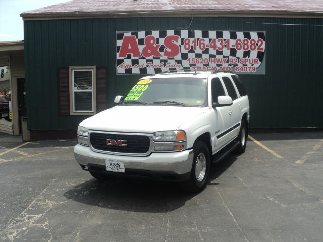 GMC Yukon 2003 photo 3