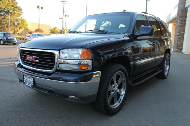 GMC Yukon 2003 photo 1