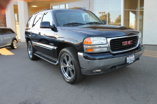 GMC Yukon 2003 photo 3