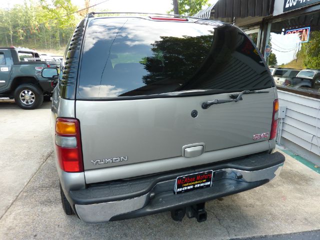 GMC Yukon 2003 photo 1