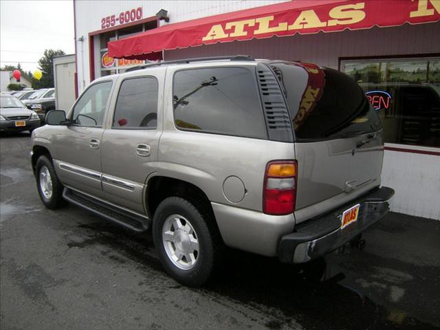 GMC Yukon 2003 photo 2