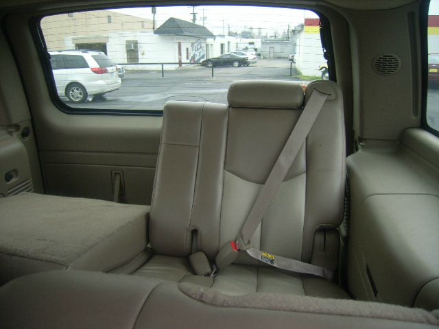 GMC Yukon 2003 photo 1