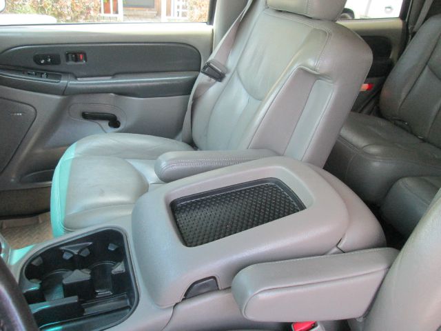 GMC Yukon 2003 photo 10