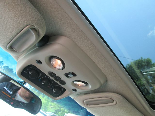 GMC Yukon 2003 photo 7