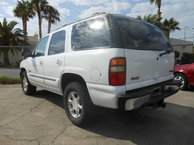 GMC Yukon 2003 photo 1