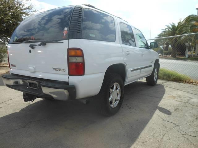 GMC Yukon 2003 photo 4