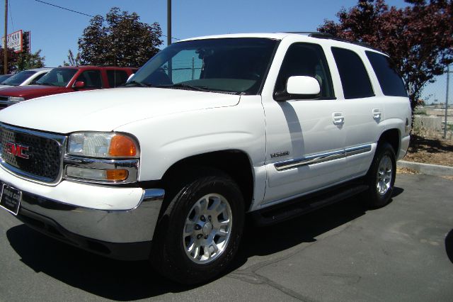 GMC Yukon 2003 photo 1