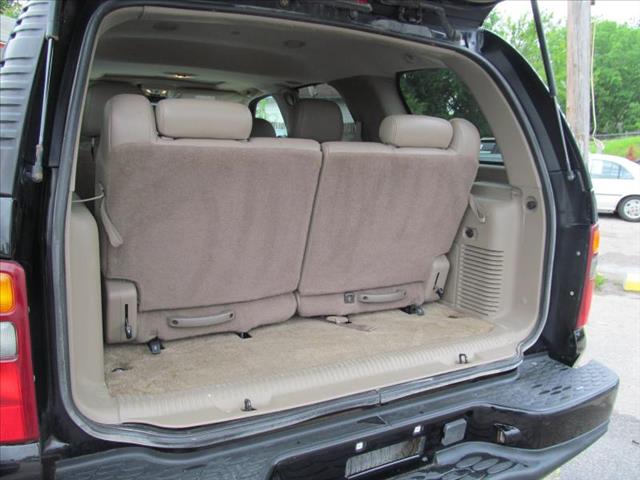 GMC Yukon 2003 photo 1