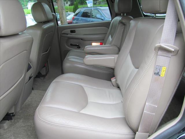 GMC Yukon 2003 photo 19