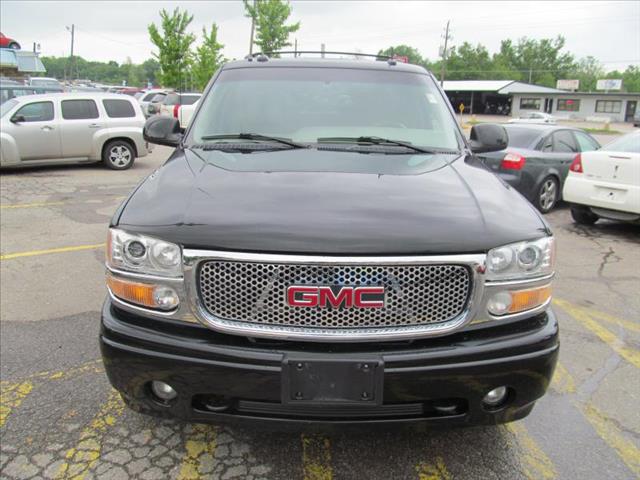 GMC Yukon 2003 photo 3