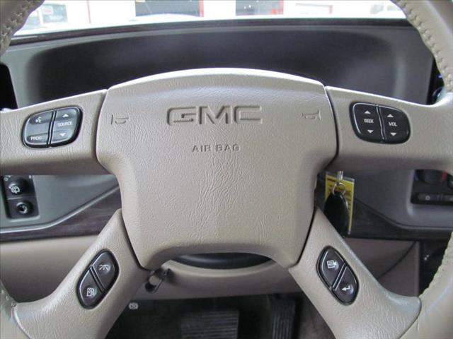 GMC Yukon 2003 photo 6