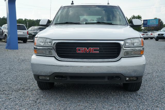 GMC Yukon 2003 photo 3