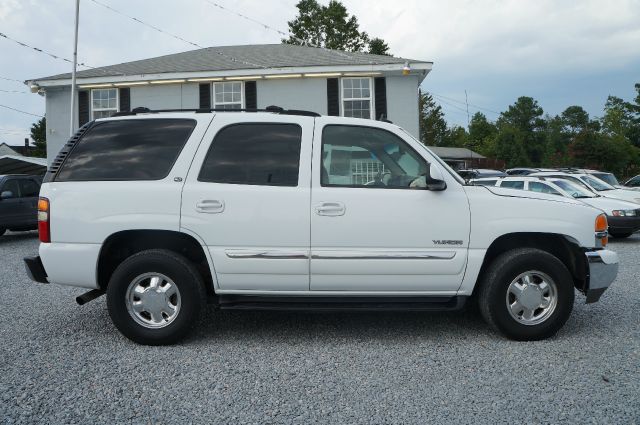 GMC Yukon 2003 photo 4