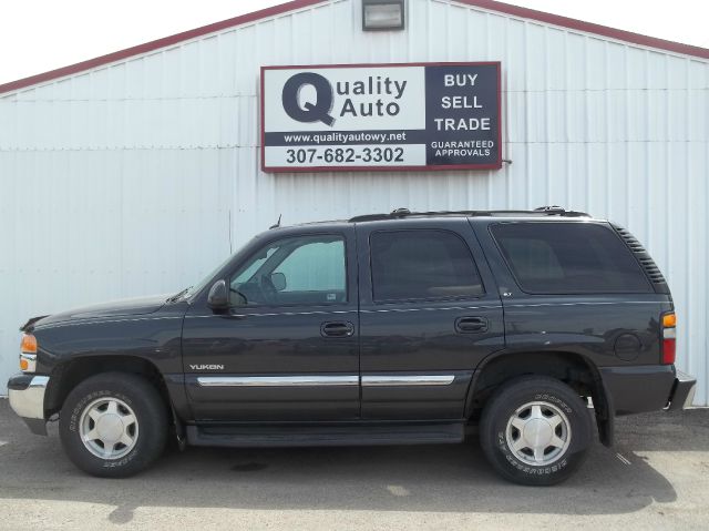 GMC Yukon 2004 photo 3