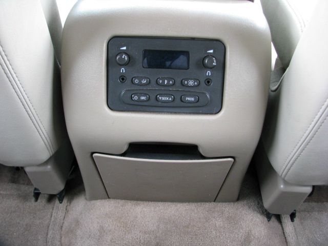 GMC Yukon 2004 photo 21