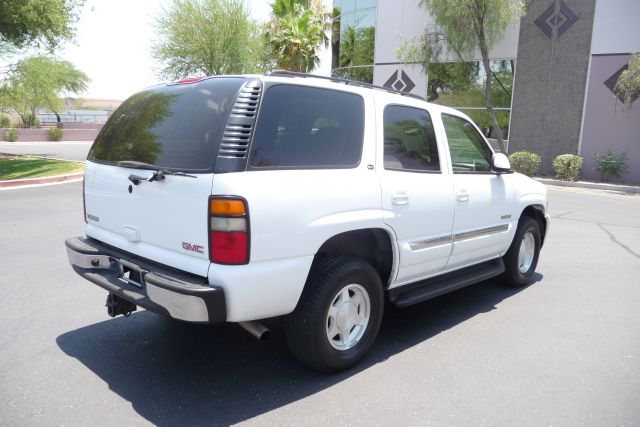 GMC Yukon 2004 photo 3