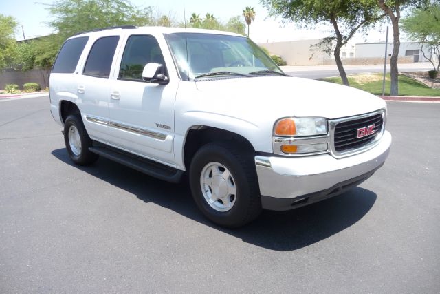 GMC Yukon 2004 photo 4