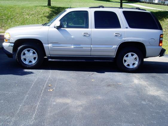 GMC Yukon 2004 photo 3