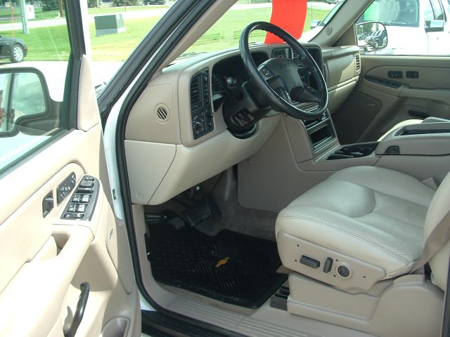 GMC Yukon 2004 photo 3