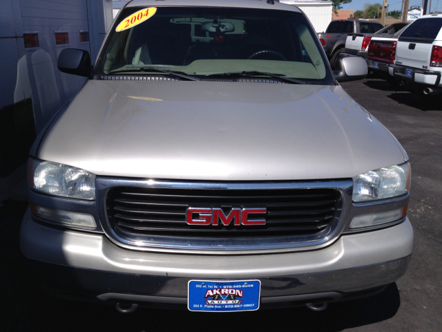 GMC Yukon 2004 photo 2