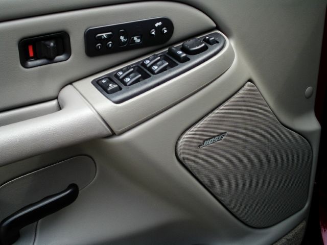 GMC Yukon 2004 photo 9