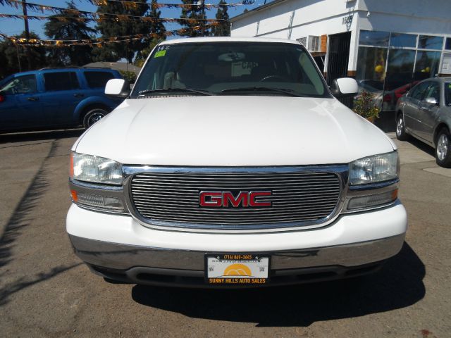 GMC Yukon 2004 photo 3