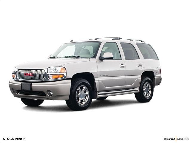 GMC Yukon 2004 photo 2