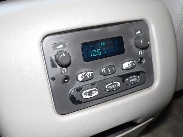 GMC Yukon 2004 photo 16