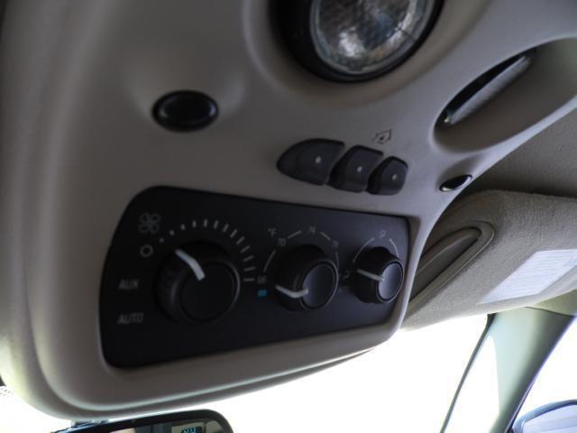 GMC Yukon 2004 photo 9