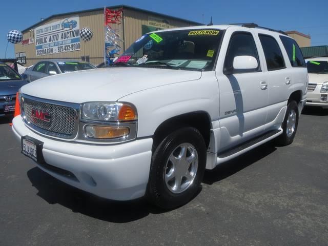 GMC Yukon 2004 photo 1