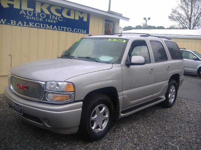 GMC Yukon 2004 photo 4