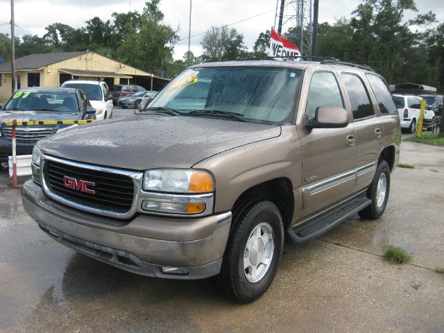 GMC Yukon 2004 photo 3