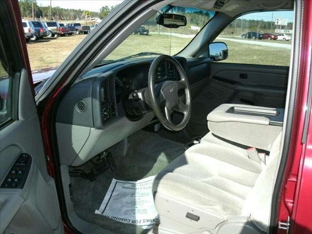 GMC Yukon 2004 photo 2