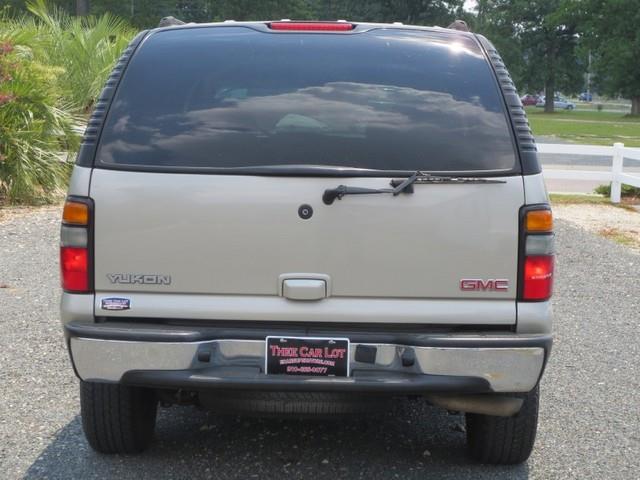 GMC Yukon 2004 photo 6