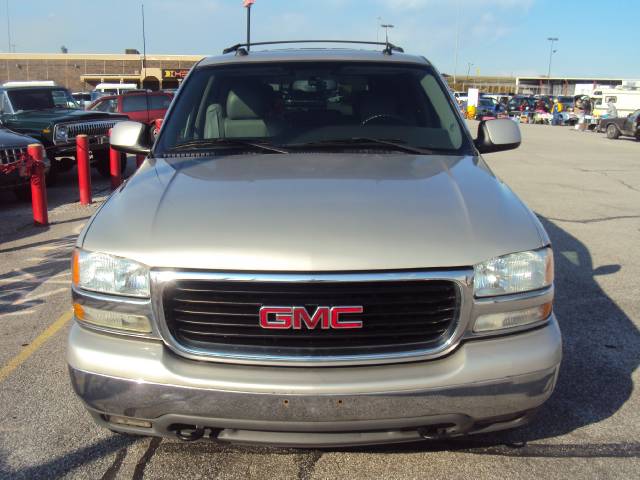 GMC Yukon 2004 photo 3