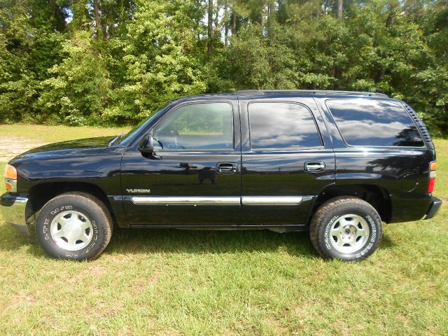 GMC Yukon 2004 photo 4